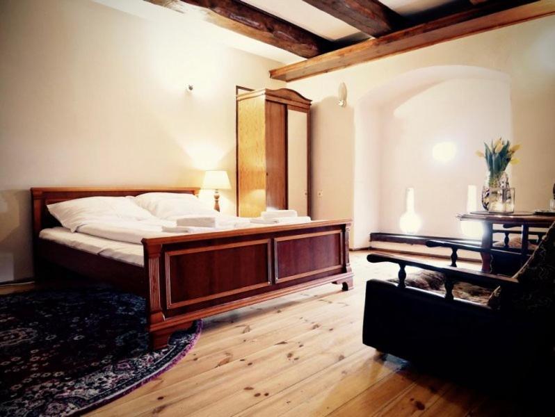 Zamek Otmuchów Extérieur photo