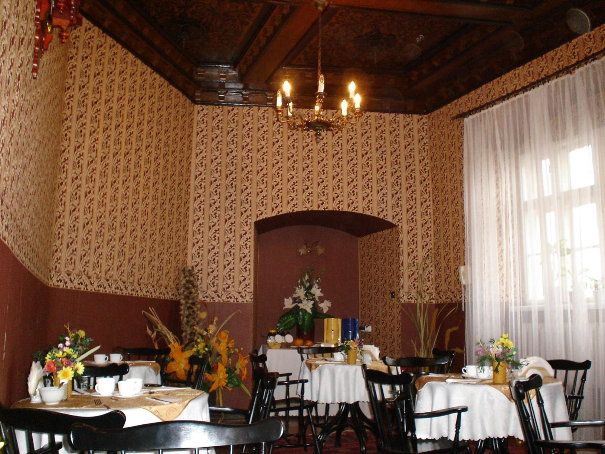 Zamek Otmuchów Extérieur photo
